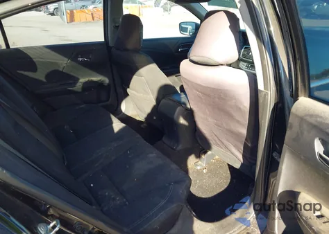 2015 Honda Accord Sport z USA, uszkodzony, nr VIN 1HGCR2F50FA100797